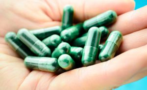 Dans le cas des cancers de la peau, certaines études retrouvent une disparition des tumeurs dans trois-quarts des cas après traitement à la spiruline